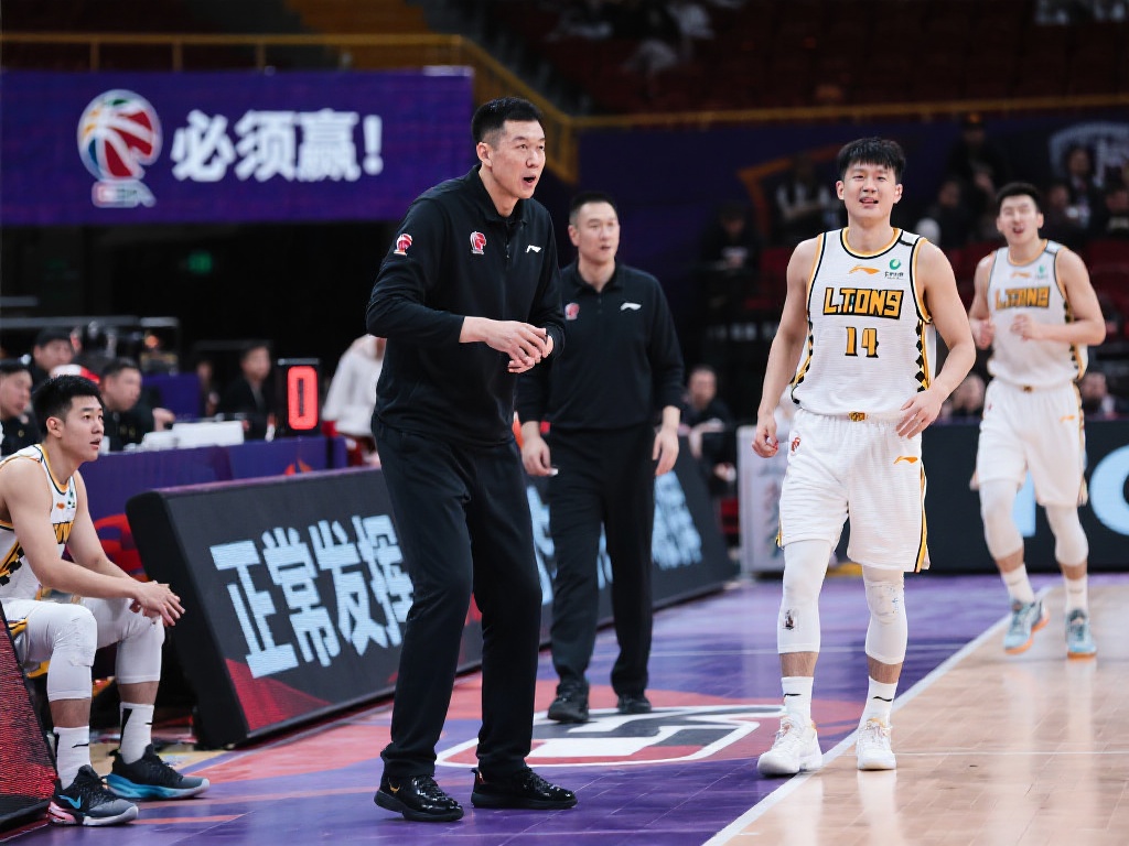 举个例子，在某次关键的季后赛中，邱彪执教